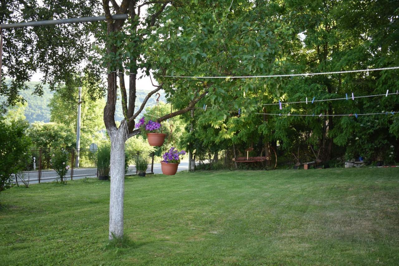 Apartman Rukavina Licko Petrovo Selo Exterior photo